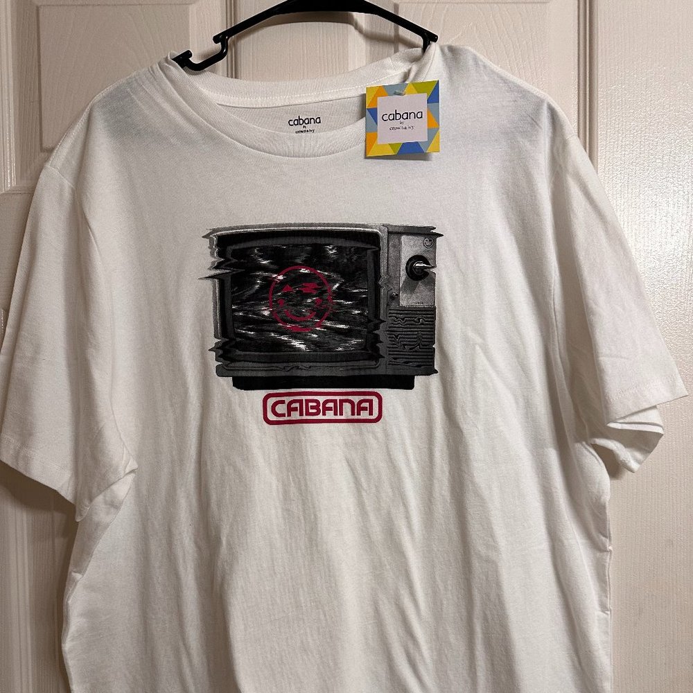 Women's Cabana by Crown & Ivy Graphic T-Shirt